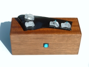 Tiny car chases with push-button fun!